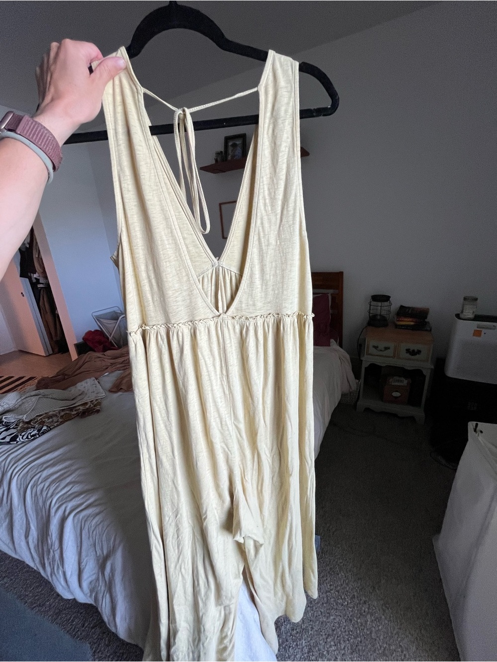 American Eagle Cream Yellow Plunge jumpsuit Tie Back 100% Cotton - Picture 2 of 4